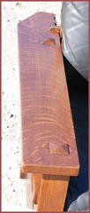 Detail excellent quarter-sawn white oak on right arm.